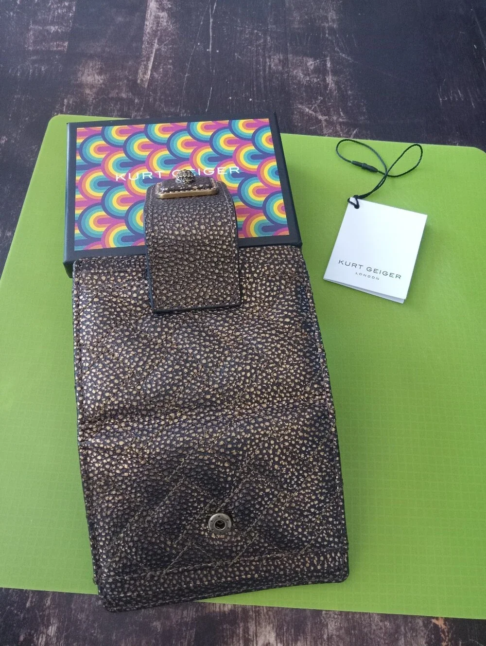 Kurt Geiger compact metallic